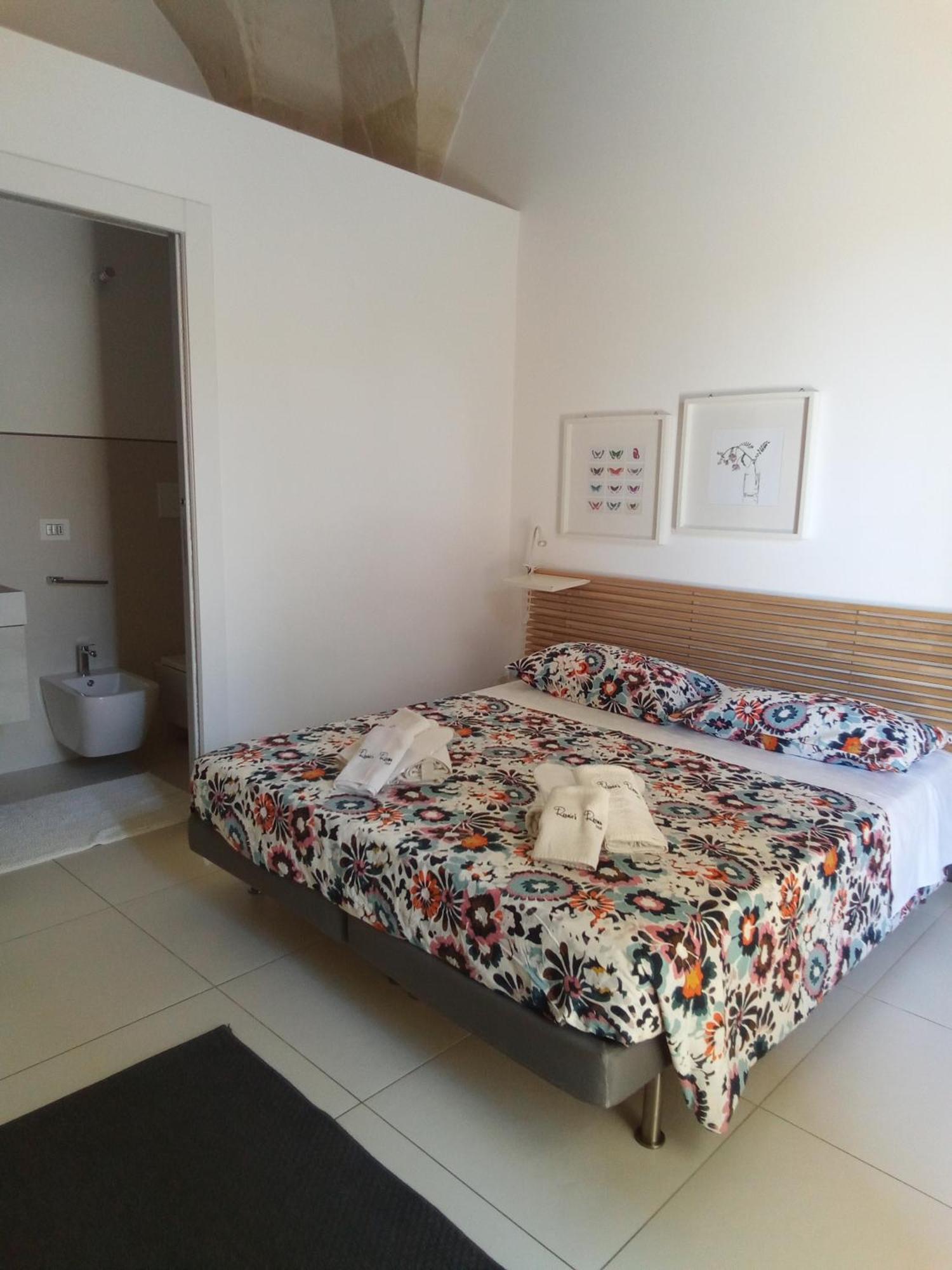 Rescio's Rooms Cavallino di Lecce Exterior foto