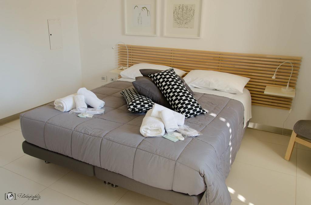 Rescio's Rooms Cavallino di Lecce Exterior foto
