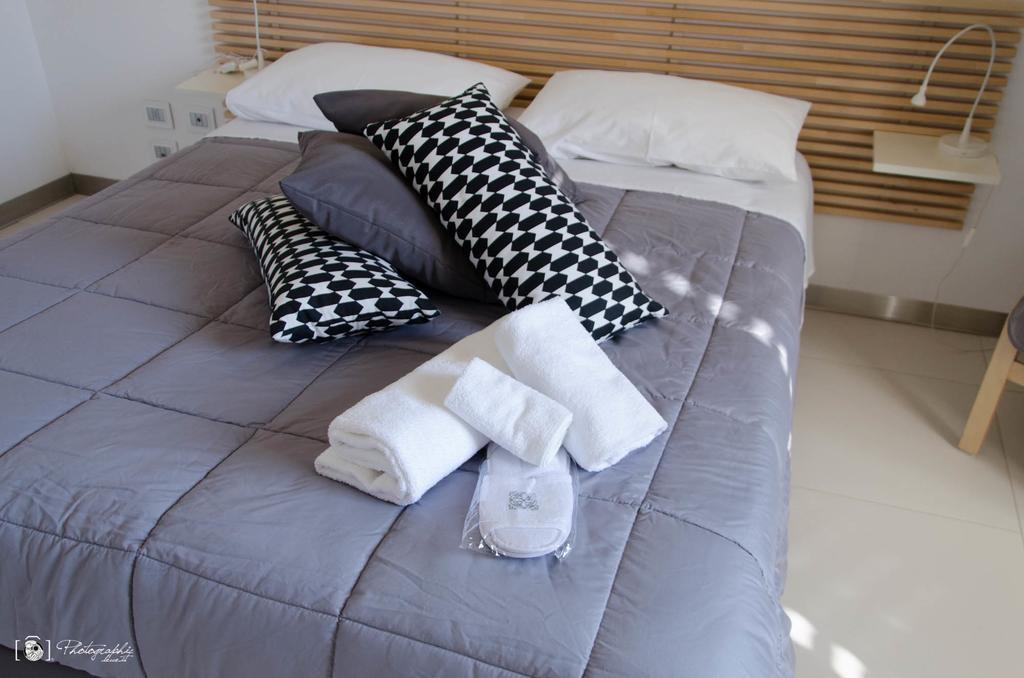 Rescio's Rooms Cavallino di Lecce Exterior foto